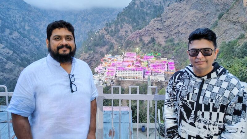 To a Mangalkaari Shurwaat! Producer Bhushan Kumar and Director Om Raut reach Vaishno Devi to seek blessings for Adipurush
